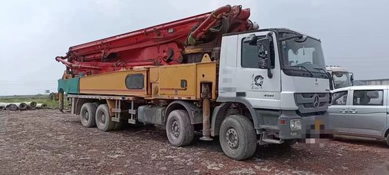 Metro usado de Putzmeister 56-5 de la bomba concreta con el chasis 8×4 del Mecedes-Benz